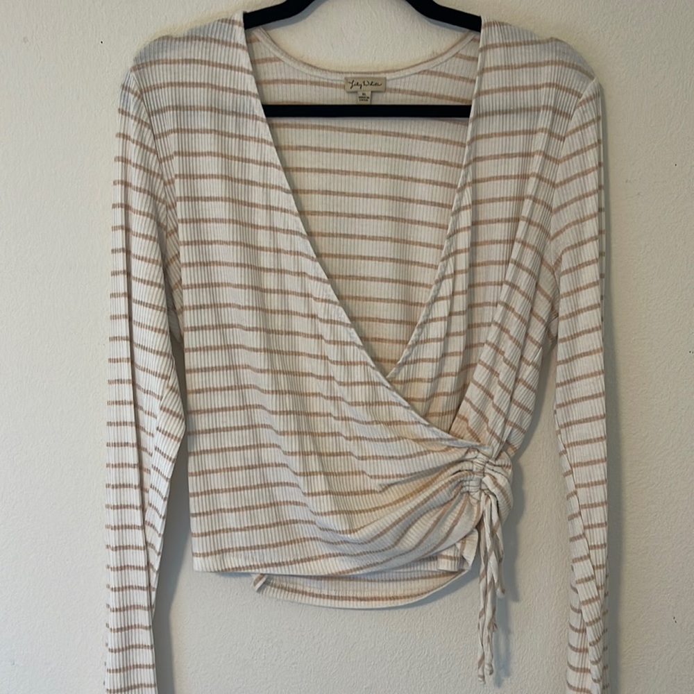 Women’s blouse size XL